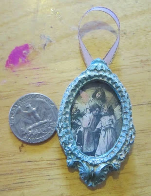 add picture to miniature paper mache frame